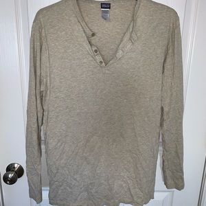 Men’s Patagonia button down